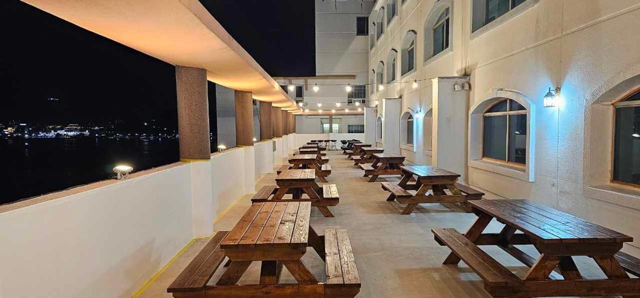 Tongyeong Bay Condo Hotel Εξωτερικό φωτογραφία