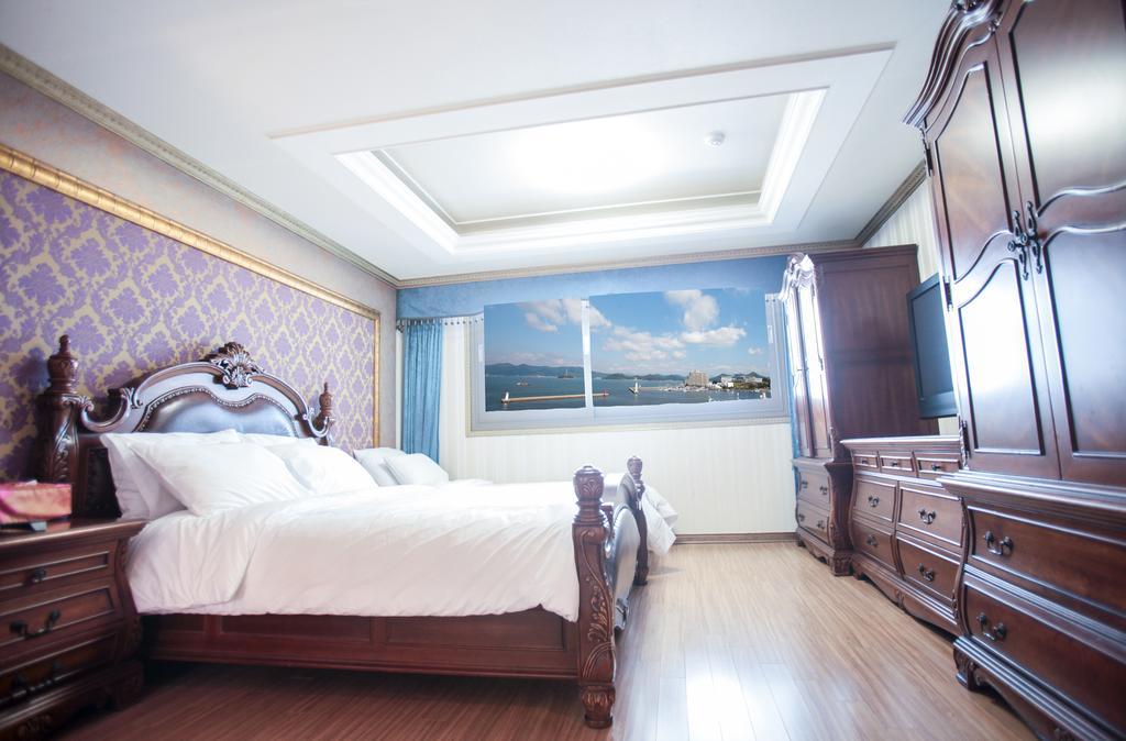 Tongyeong Bay Condo Hotel Εξωτερικό φωτογραφία