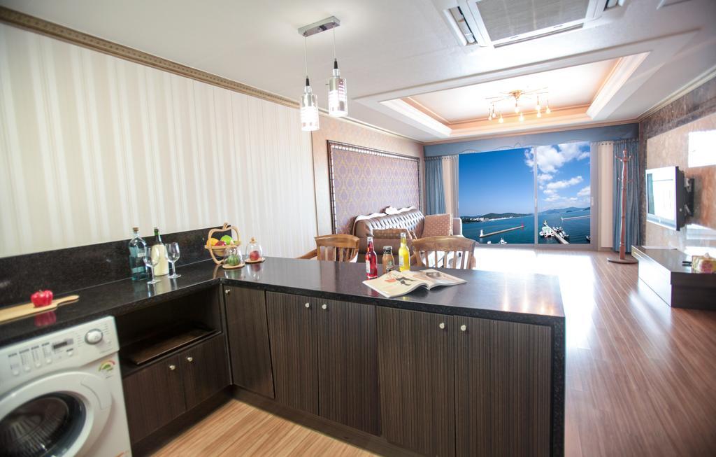 Tongyeong Bay Condo Hotel Εξωτερικό φωτογραφία